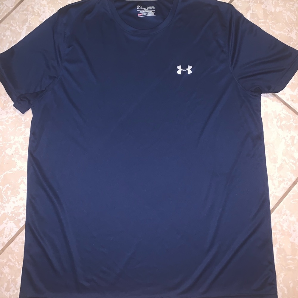 Under armour shirt size XL